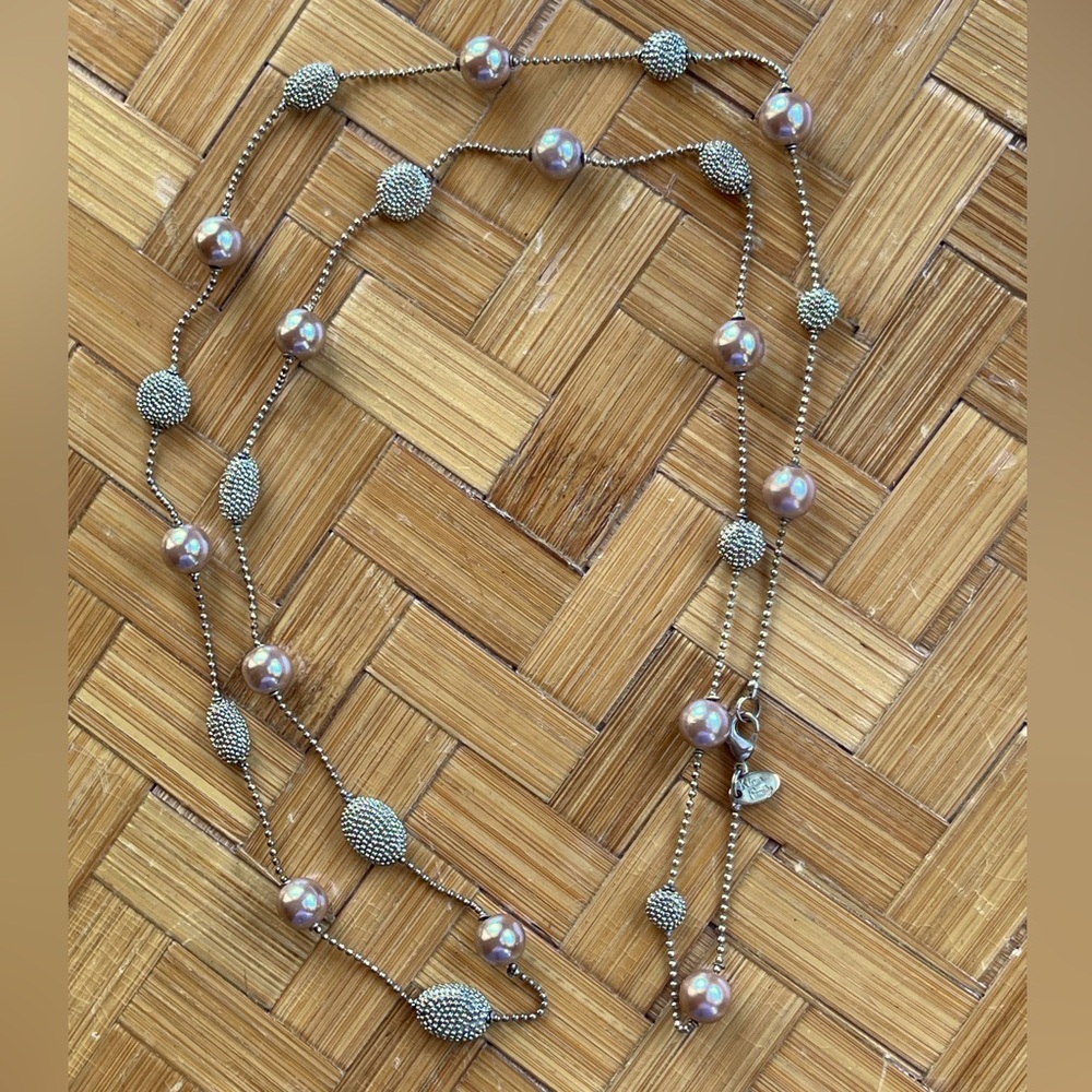 Vintage necklace soft gold tone w/faux blush pearls - Picture 1 of 6